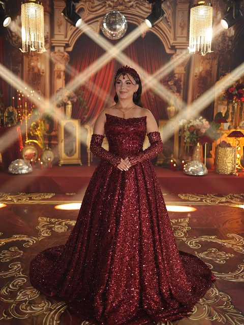 Zera Moda kırmızı couture görünümü